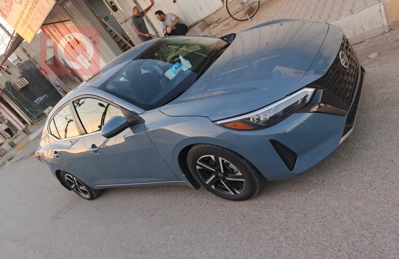 نیسان سێنترا